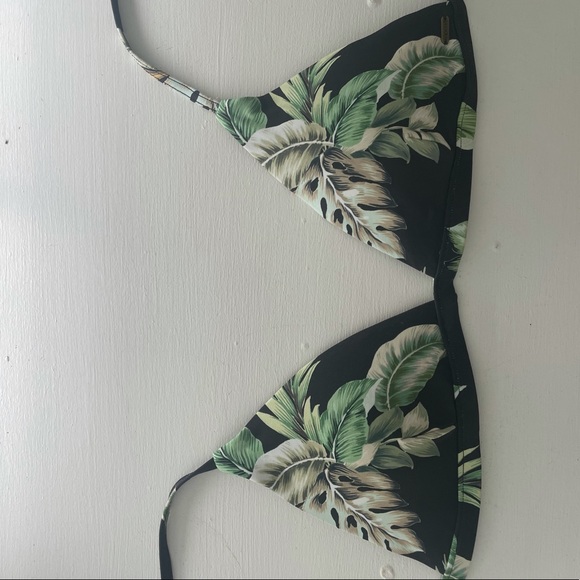 Rip Curl Palmetto Tri Bikini Top Black Floral - Picture 5 of 13